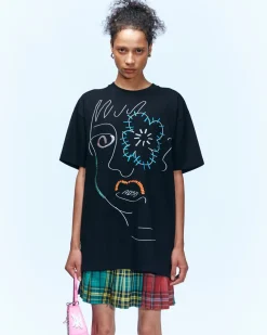 Andersson Bell (Essential) Unisex Flower Man T-Shirts Atb974U(Black)-Women Tops